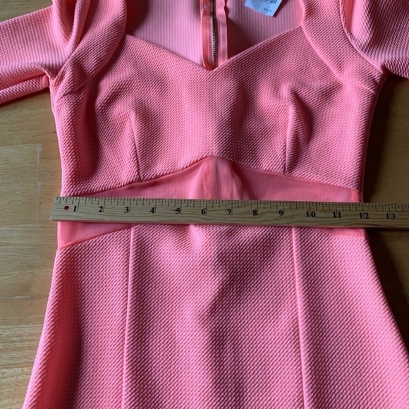 Charlotte Russo Dress Women’s Medium Body Con Sheer Waist Panel Peachy NWT - Picture 2 of 2